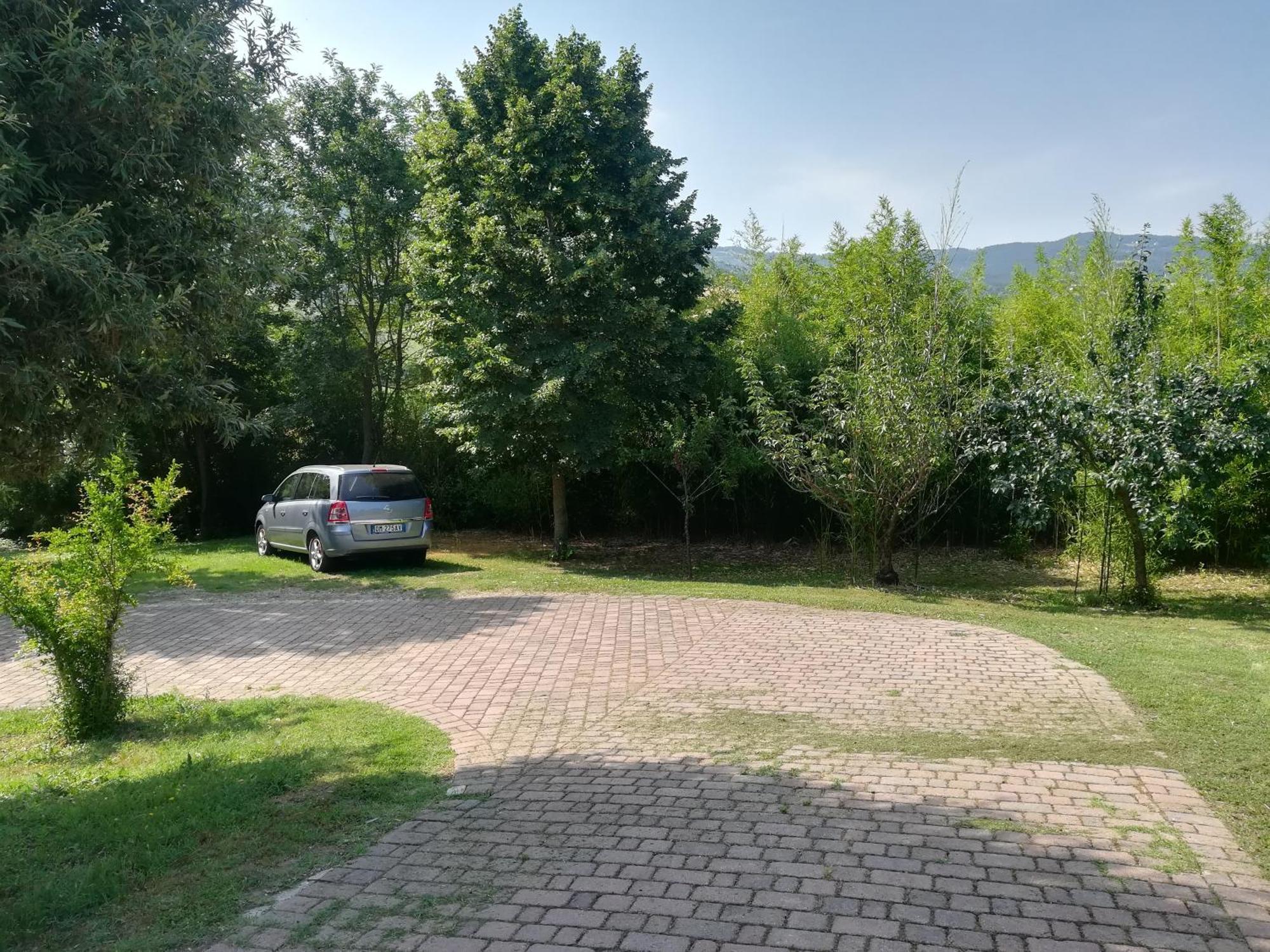 Appartamento Spazioso Le Vitterelle B&B Zocca Exterior foto